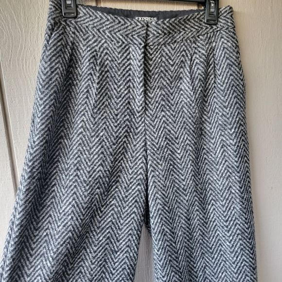 Express Black and White Herringbone Pants - Picture 3 of 12